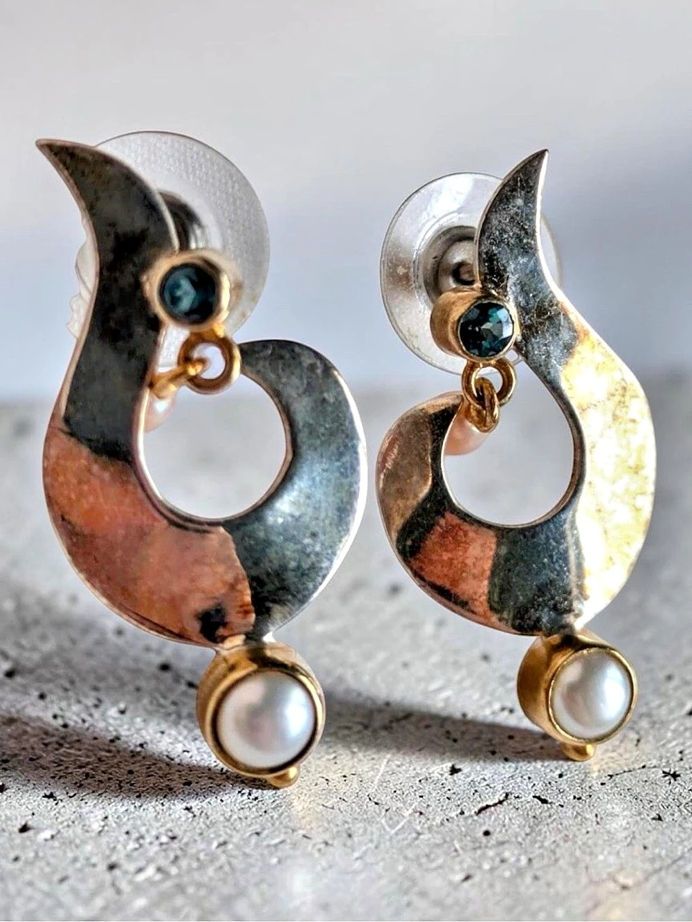 Michou Vintage Gold Pearl Drop Dangle Earrings